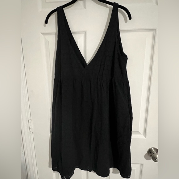 Black Cotton Eyelet Old Navy Dress - Picture 3 of 5